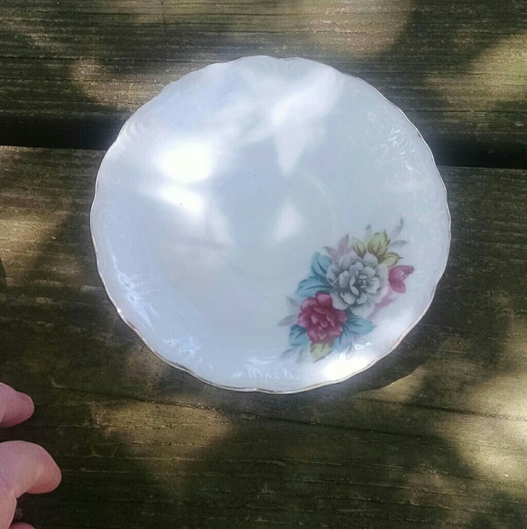 Vintage Japanese Porcelain Footed Teacup & Saucer - Picture 6 of 8